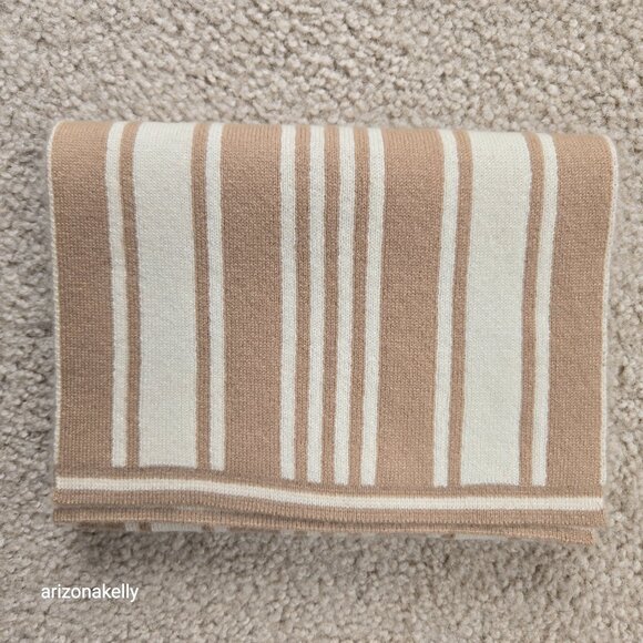 Knit Cashmere Neutral Stripe REPAIRED HOLE - Picture 10 of 10